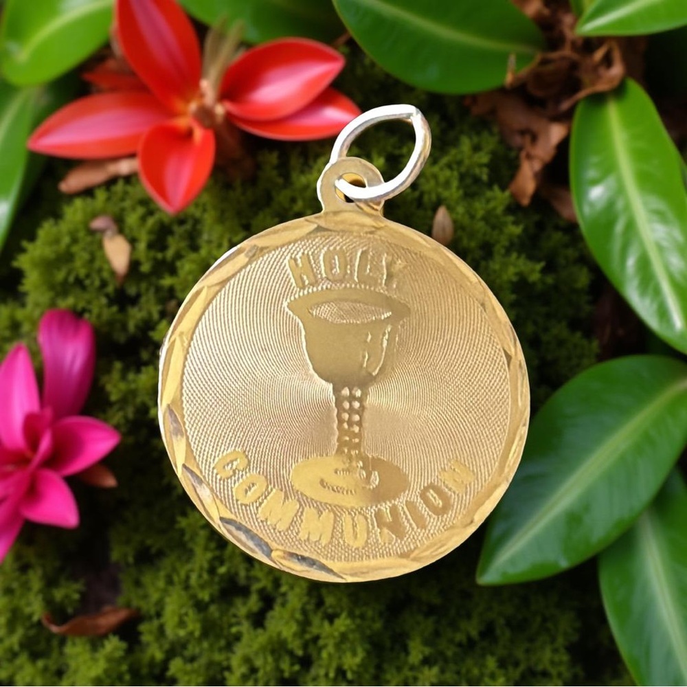 Gold Holy Communion Pendant